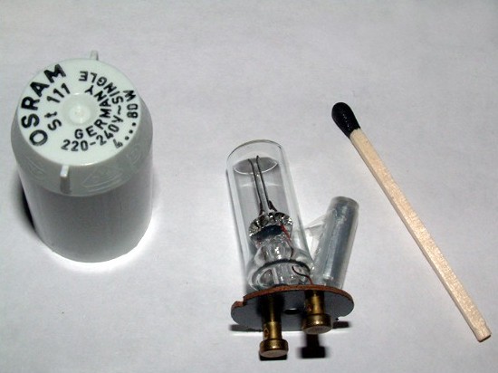ส่วนประกอบภายในของสตาร์ทเตอร์ ทั่วๆไป, internal of Fluorescent Starter