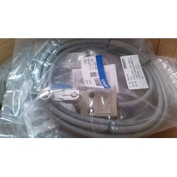 ขาย LIMIT SWITCH D4C-2420