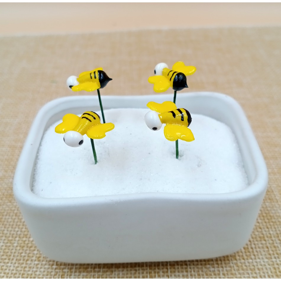 ตุ๊กตาจิ๋ว คละแบบ (((ขายส่งยกถุง 20 ตัว))) ปักสวนถาด ปักกระถาง แต่งสวนถาด แต่งกระถาง (ราคาต่อ 1 แพ็ค มี 20 ตัว)