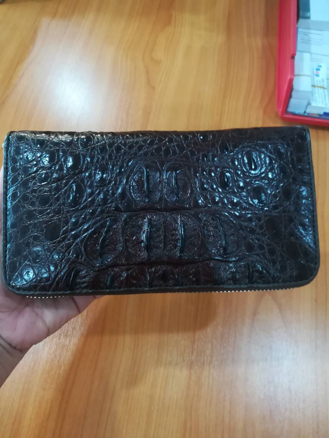 กระเป๋าหนังจระเข้แท้แบบซิปเดี่ยว(หนังกระดูกหัว)