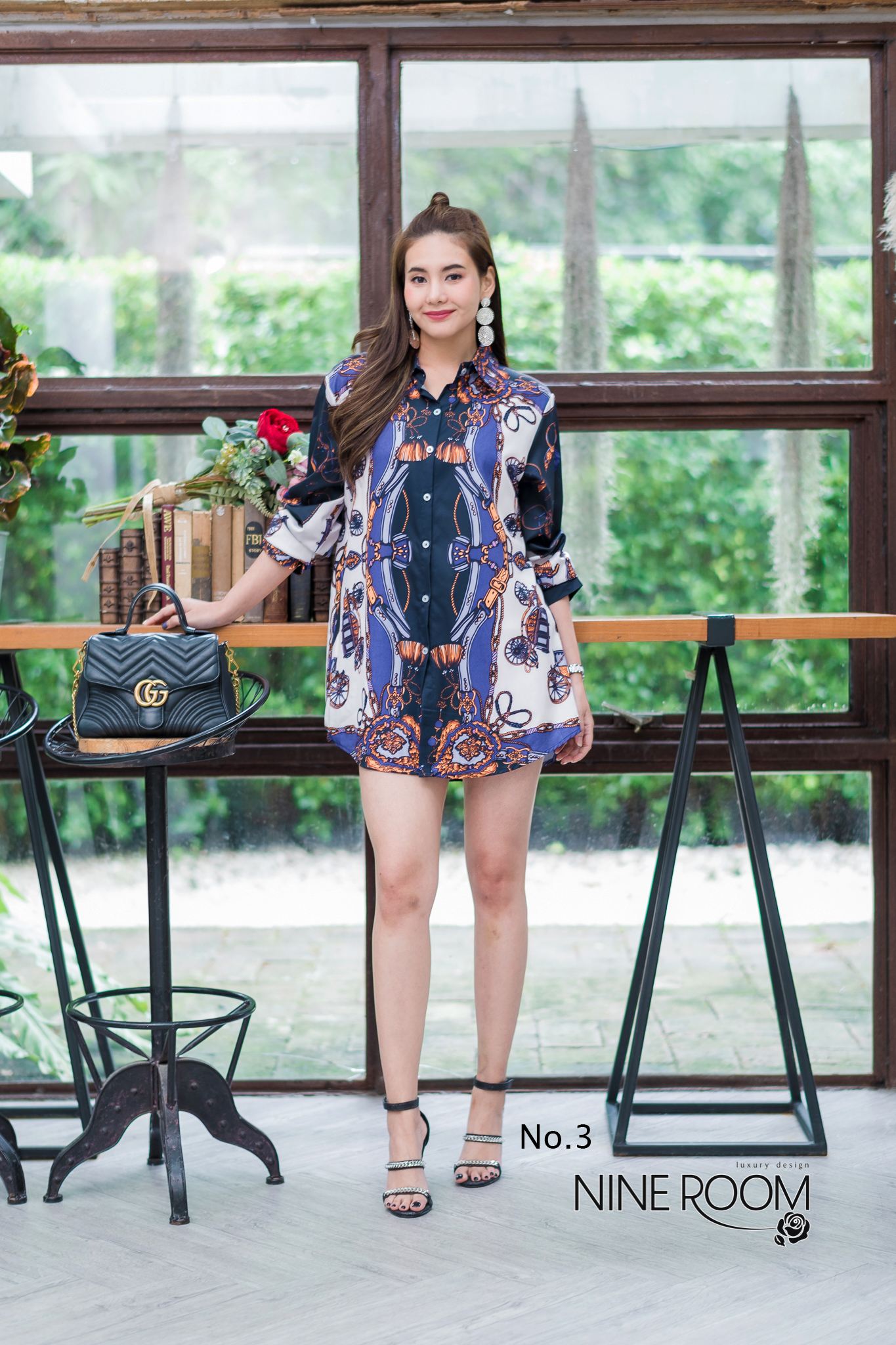 SaLe++B3599 เชิ๊ตแขนยาวคอปกพร้อมสาบกระดุมยาวด้านหน้า ใช้ผ้าซิลล์ผสมโพลี่ฯ(silk mix poly) ผ้านุ่มผิวสัมผัสดี ใส่สบาย เพิ่มความโดดเด่นด้วยลายพิมพ์ •Color |3 สี 1.No.1/ลาย1 2.No.2/ลาย2 3.No.3/ลาย3 •Size อก44"สะโพก46"ยาว29.5" ต้นแขน22" แขน