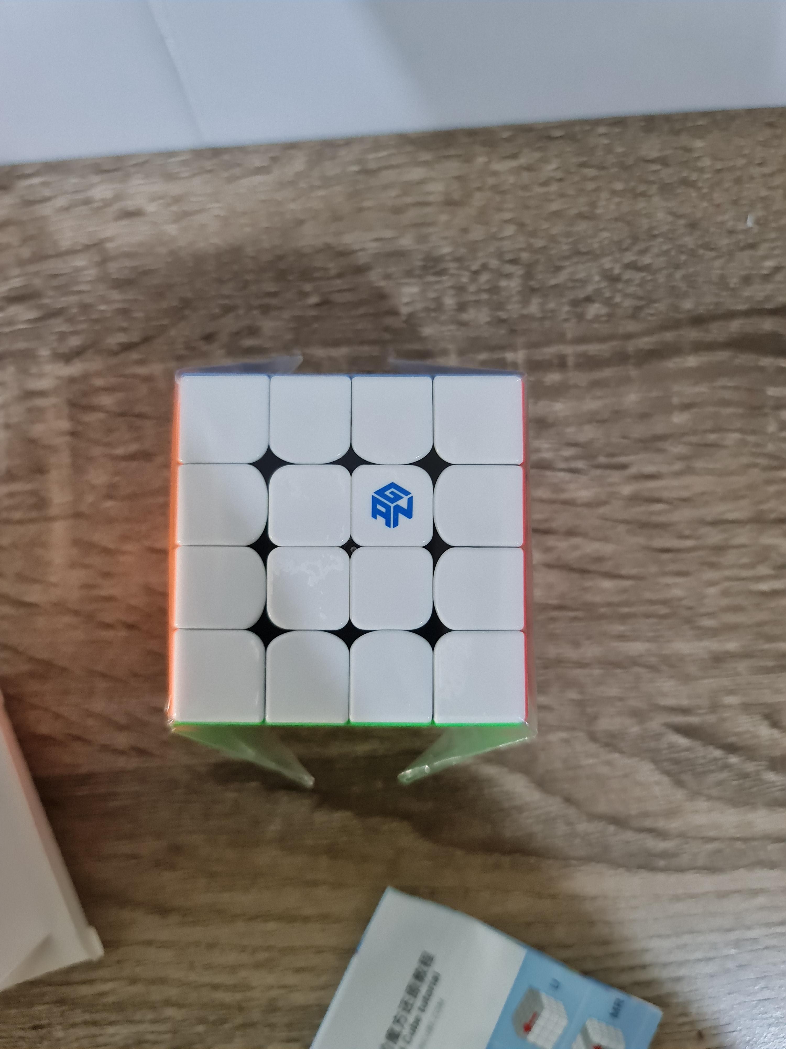 Gan 460 M รูบิค 4x4x4