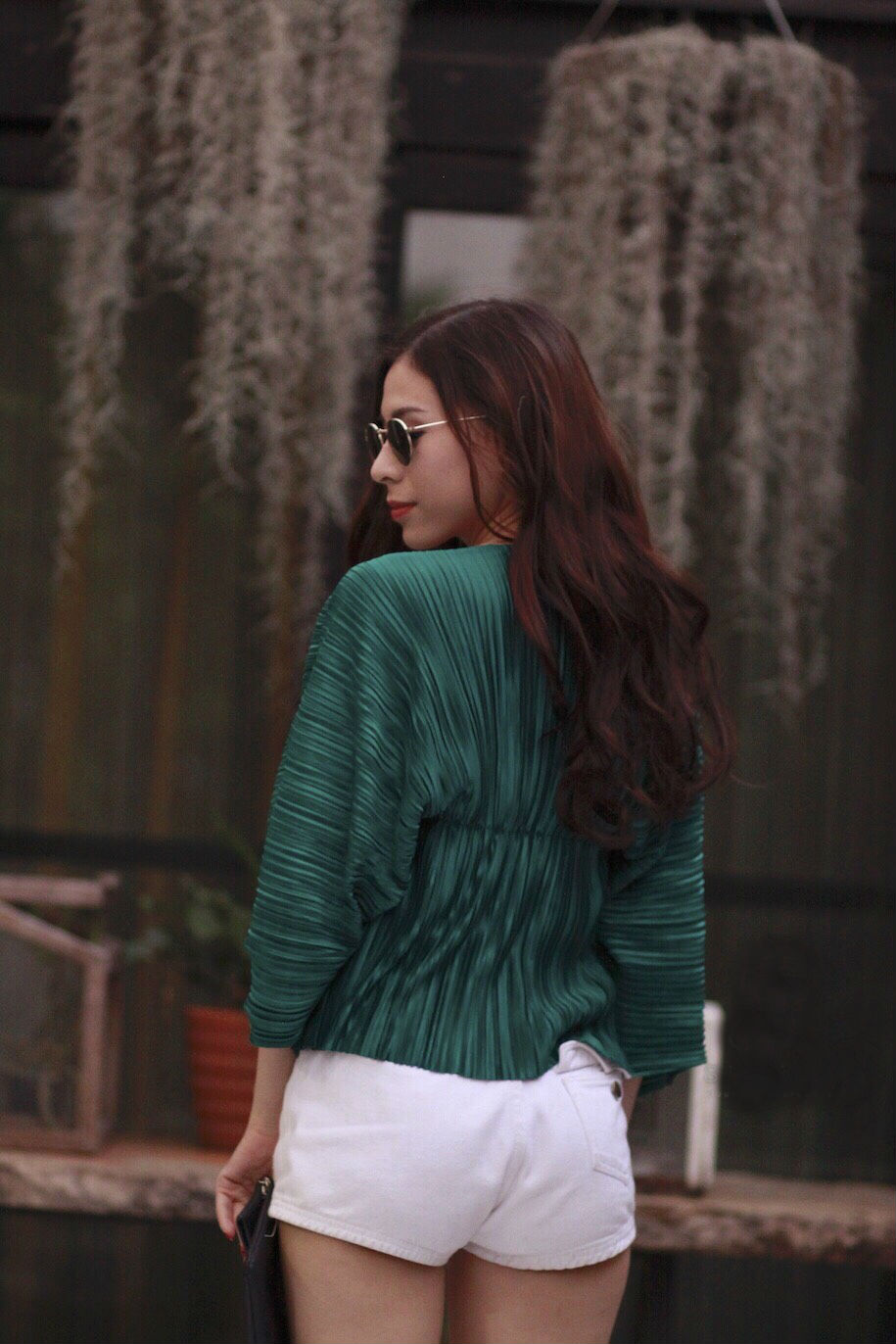 TP0037 เสื้อแฟชั่น เสื้ออัดพีท เสื้อลายลิ้ว เสื้อทำงาน เสื้อไปเที่ยว เสื้อออกงาน