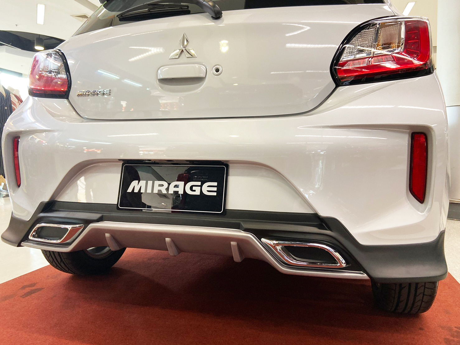 ชุดแต่งรถ สเกิร์ต-สปอยเลอร์ New Mitsubishi Mirage 2020 ทรง SR-Limited By OSR