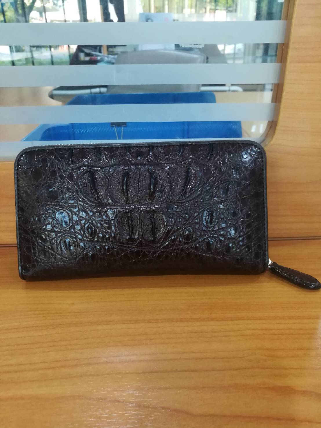 กระเป๋าหนังจระเข้แท้แบบซิปเดี่ยว(หนังกระดูกหัว)