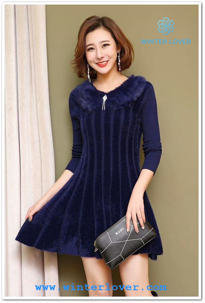 ชุดเดรสไหมพรมขนกระต่าย สวยหรูสีน้ำเงิน แต่งคอปกขนเฟอร์น่ารัก(พร้อมส่ง)(Free Size)