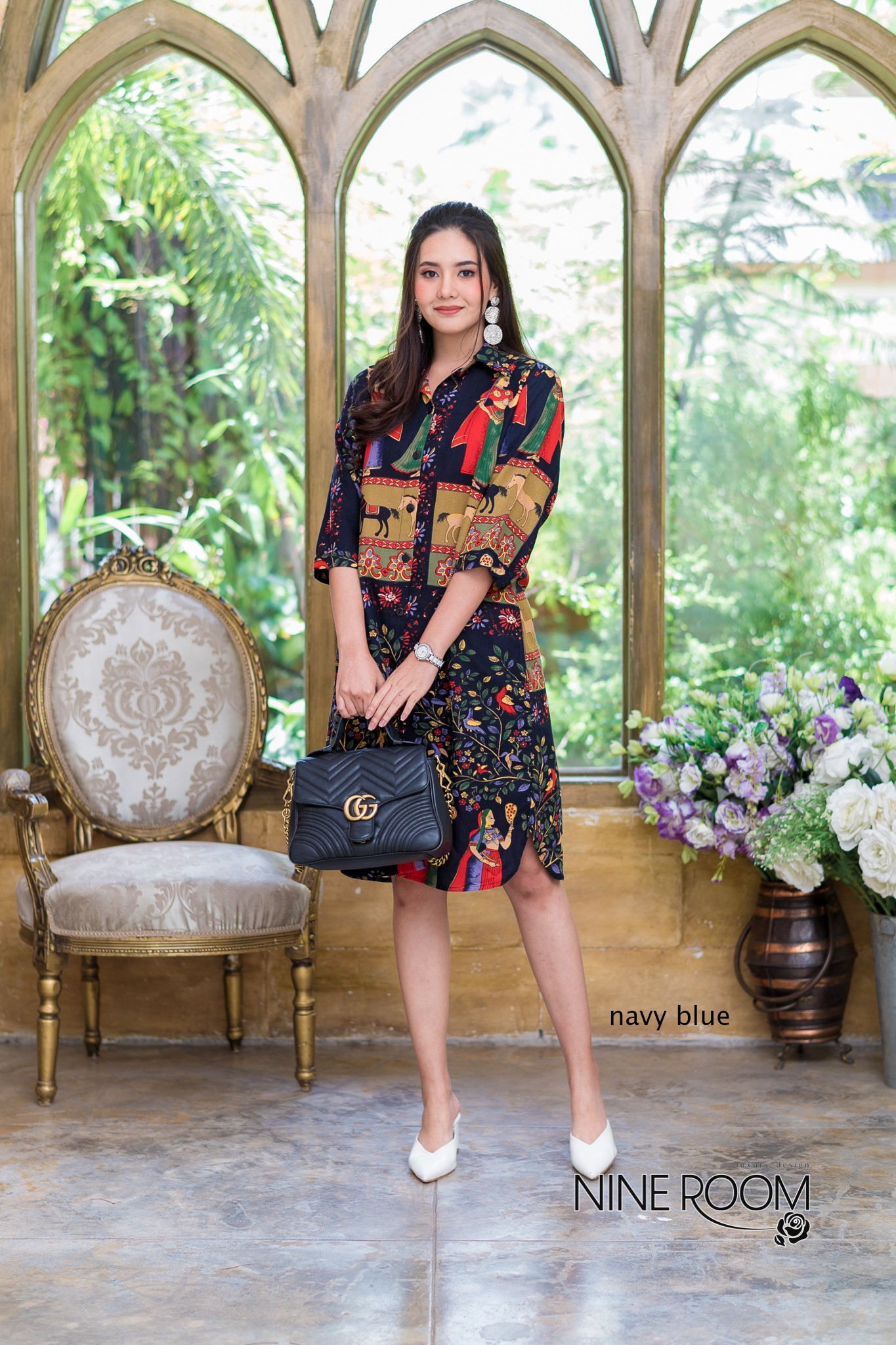 SaLe+++#Nine Room 14046 SHIRT DRESS -เชิ๊ตเดรสคอปก พร้อมสาบกระดุมยาวด้านหน้าใช้ผ้าฝ้ายผสมลินิน(cotton mix linen) ตัวผ้าไม่หนา-ไม่บาง ระบายอากาศดี ไม่ร้อน มีความโดดเด่นด้วยลายอิยิปต์-ฟาโรห์ลายสวยๆทั้งตัว เสริมคัทติ้งด้วยการผ่าชายข้างเพื่อความสวยงาม และมีกร