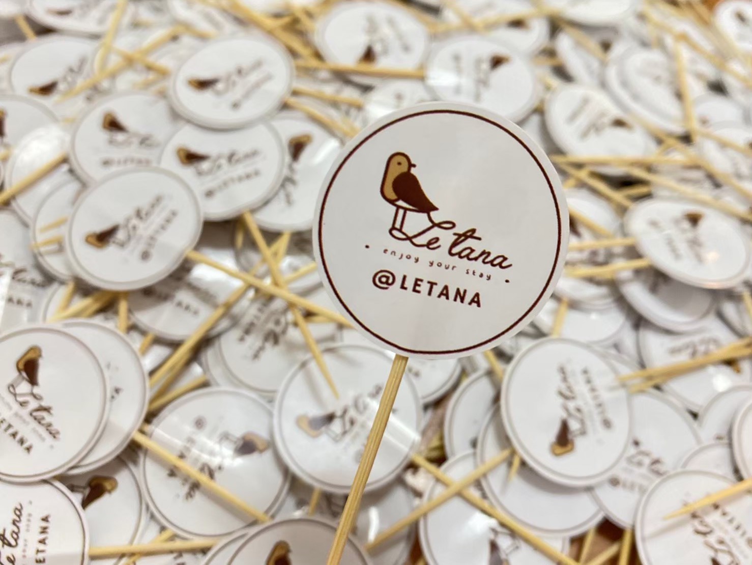 FOOD FLAG ธงปักอาหารก้าน 6.5 cm (ค็อกเทล)ไดคัทมาตราฐาน