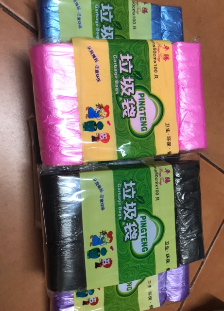 ถุงขยะ พกพา ถุงขยะขนาด 45×50 (รวมสี คือร้านสุ่มสีให้ ในแพคเป็นสีเดียวกันทั้งห้าม้วน) เหลือแคสีม้วง