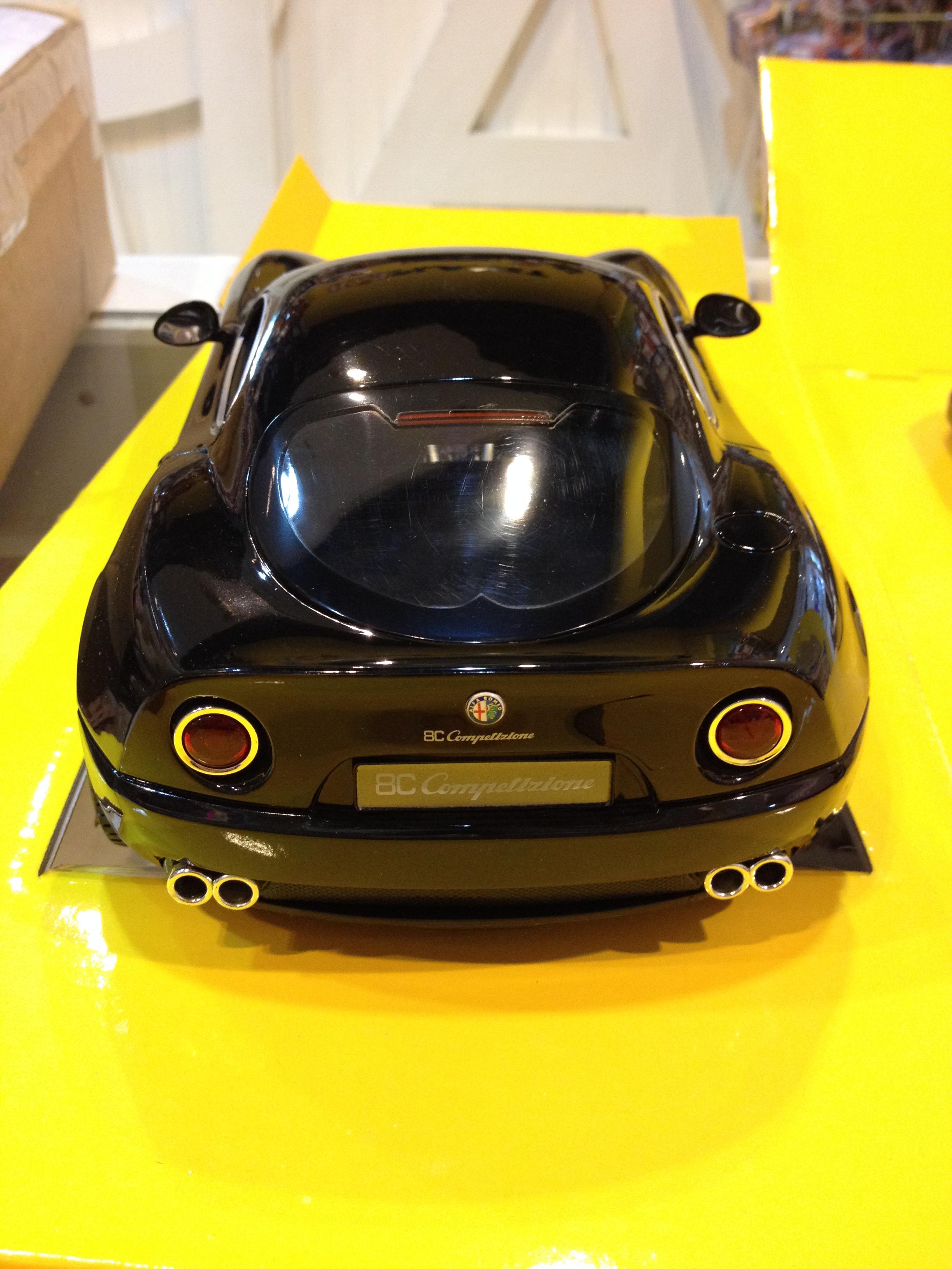 1:14 ALFA ROMEO : 8C Competizione