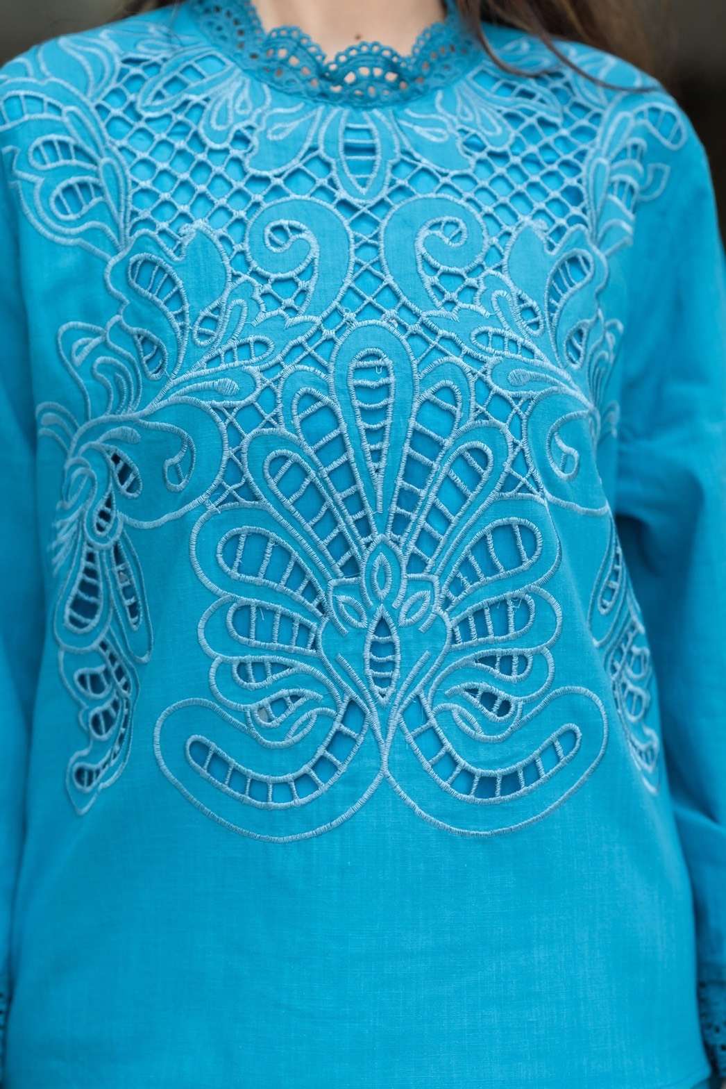 SaLe++14015**ชุดเซ็ท+Maskขาสั้นผ้าลินินเกรดพรีเมี่ยม เนื้อผ้าดี งานดีเทลปักฉลุทั้งตัวสวยมากค่ะ อลังการสุดๆ แต่งขอบตัวผ้าลูกไม้ ชุดเซ็ทดีไซน์สวยเก๋ มีซับในทั้งชุด กางเกงมีกระเป๋าซ่อน ชุดสวยผ้าดีใส่สบาย เหมาะกับอากาศบ้านเรามากๆค่ะ ** Mask ทรงสวยปรับเข้ากับโ