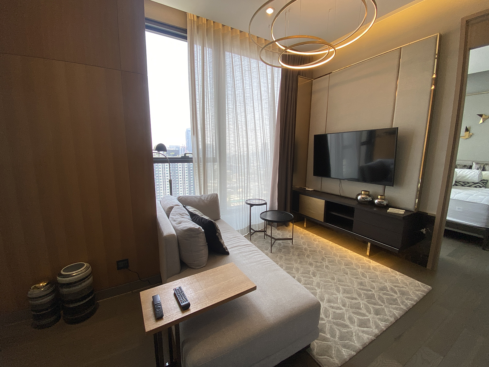 83465-ขายคอนโด The Esse at Singha Complex ใกล้ ARL มักกะสัน