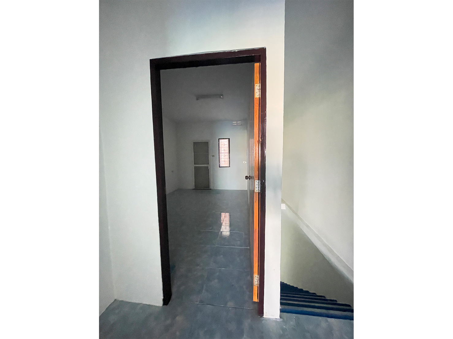 76993-ขายทาวน์เฮ้าส์ อีสแลนด์ แอนด์ เฮ้าส์ ดอนหัวฬ่อ ชลบุรี