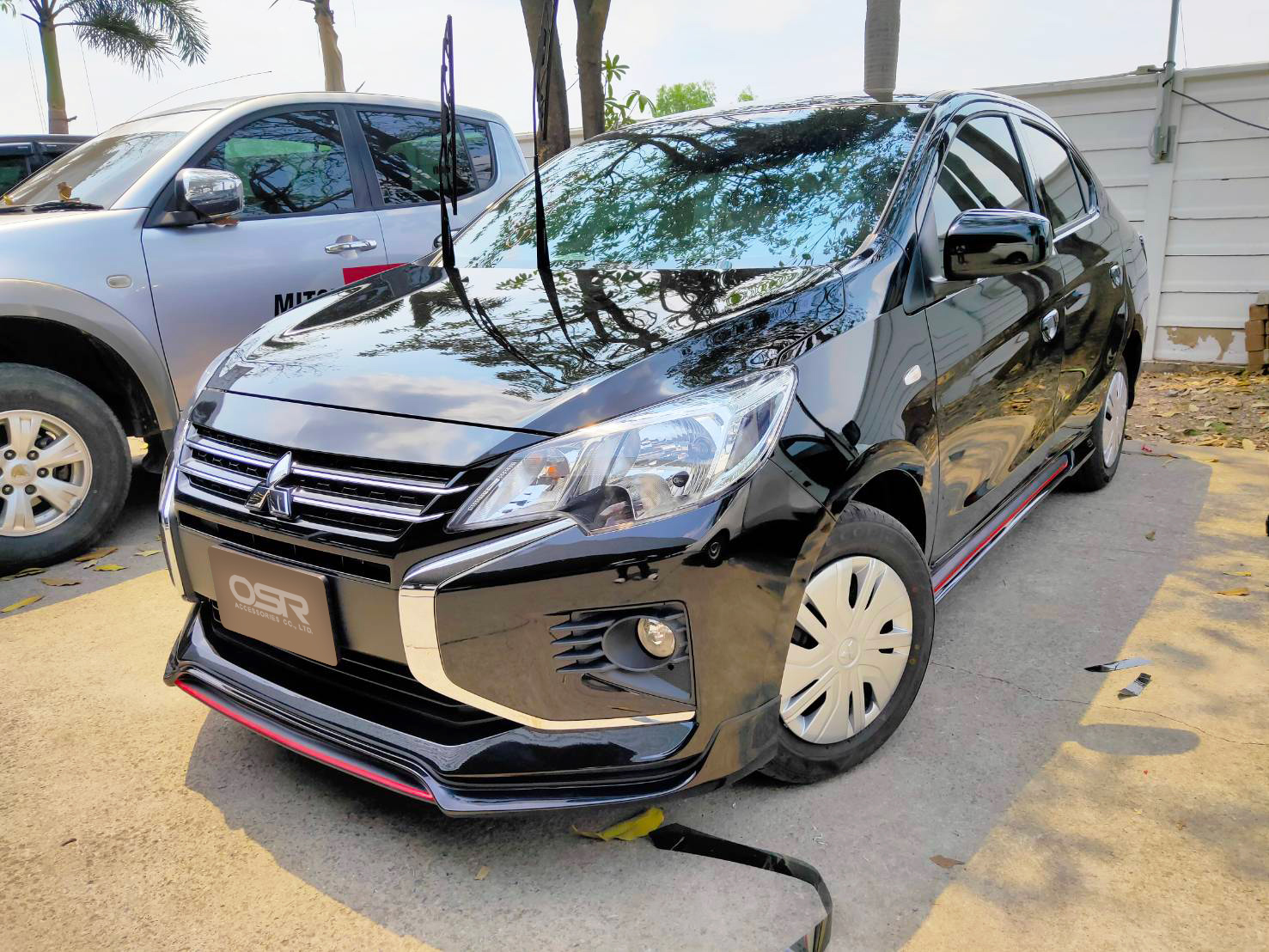 ชุดแต่งรถ สเกิร์ต-สปอยเลอร์ New Mitsubishi Attrage 2020 ทรง SR-Limited By OSR