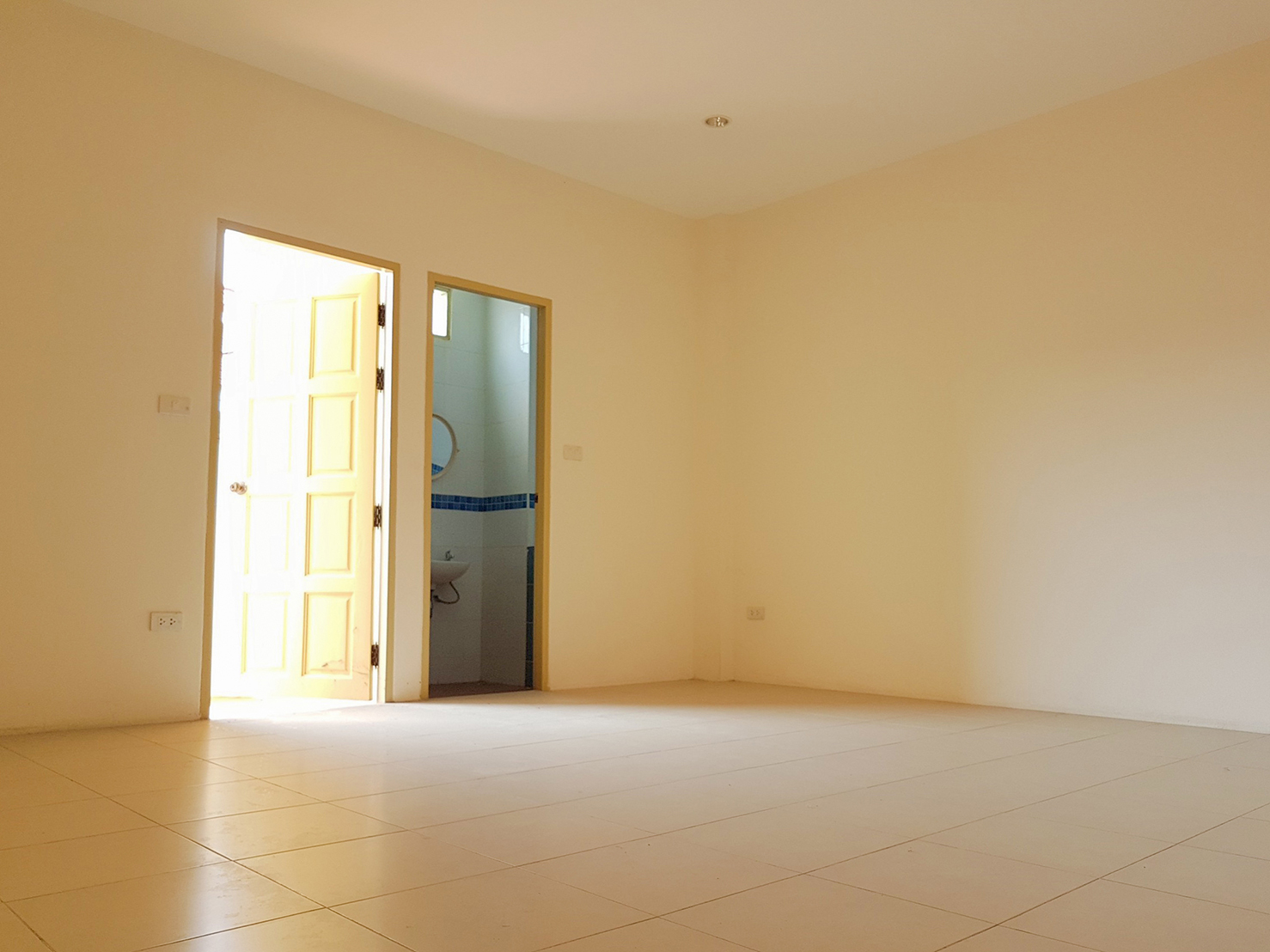 72160-ขายอาคารพาณิชย์ ถนนสุขุมวิท พัทยาใต้ อ.บางละมุง จ.ชลบุรี