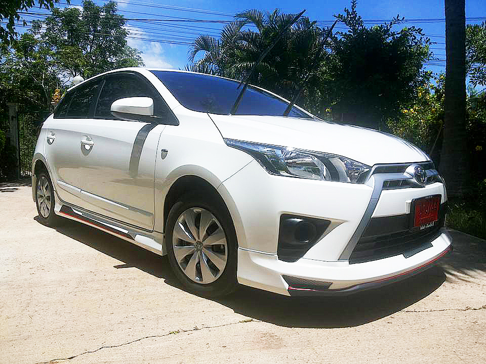 ชุดแต่งรถ สเกิร์ต-สปอยเลอร์ New Yaris (ECO) ทรง Viper