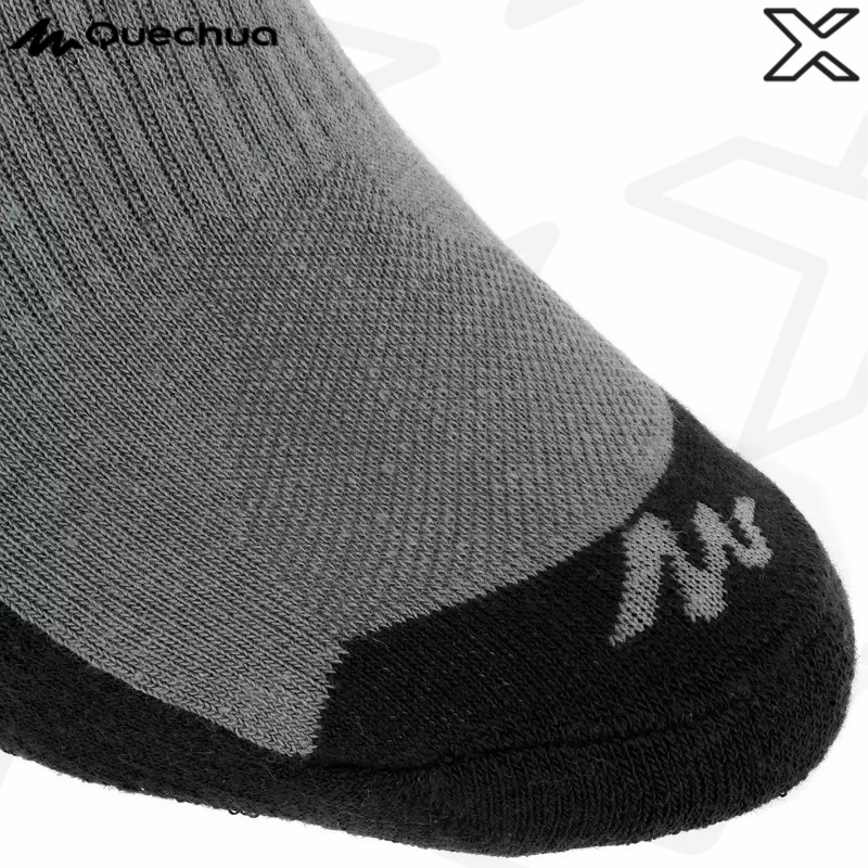 QUECHUA ถุงเท้ายาวสำหรับใส่เดินในเส้นทางธรรมชาติรุ่น NH100 แพ็ค 2 คู่ (สีเทา)