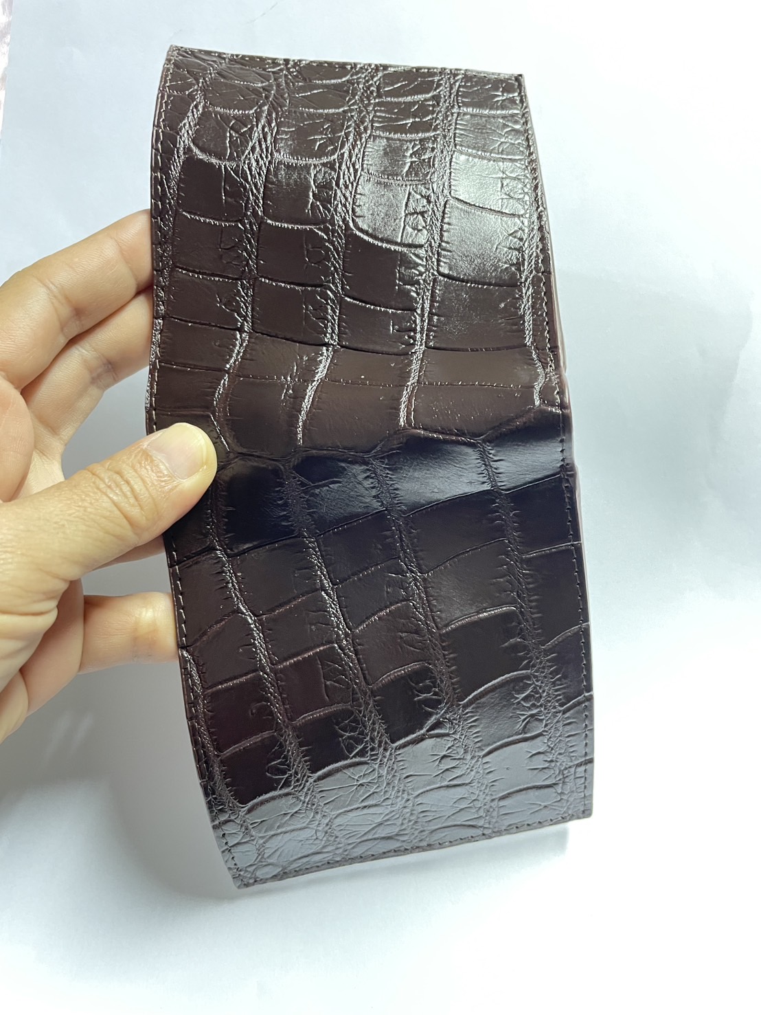 กระเป๋าหนังจระเข้แท้ หนังท้อง