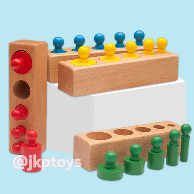 ของเล่นไม้เสริมพัฒนาการ ของเล่นไม้มอนเตสซอรี่ กระบอกจุก Knobbed Cylinder Blocks ยกเซต 4 สี/ชุดของเล่นไม้ทรงกระบอกหลายสีสัน
