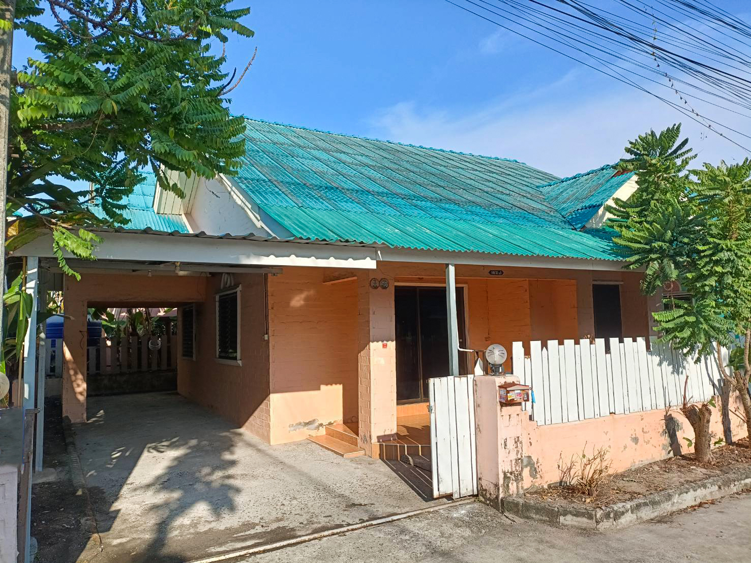 76992-ขายบ้านเดี่ยว หมู่บ้านบัวแก้ว อมตะนคร-พนัสนิคม พานทอง ชลบุรี