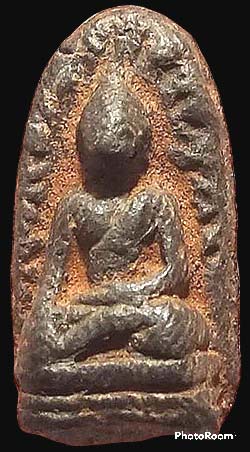 พระรอดเขียว วัดพระธาตุหริภุญชัย พ.ศ.๒๕๓๕