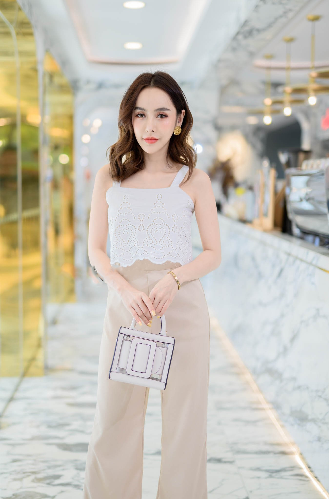 JS00107 จั๊มสูทขายาว จั๊มสูทสายเดี่ยว จั๊มสูทลูกไม้ จั๊มสูทออกงาน จั๊มสูทเกาหลี จั๊มสูทแขนกุด จั๊มสูทแฟชั่น จั๊มสูท (สีครีม)