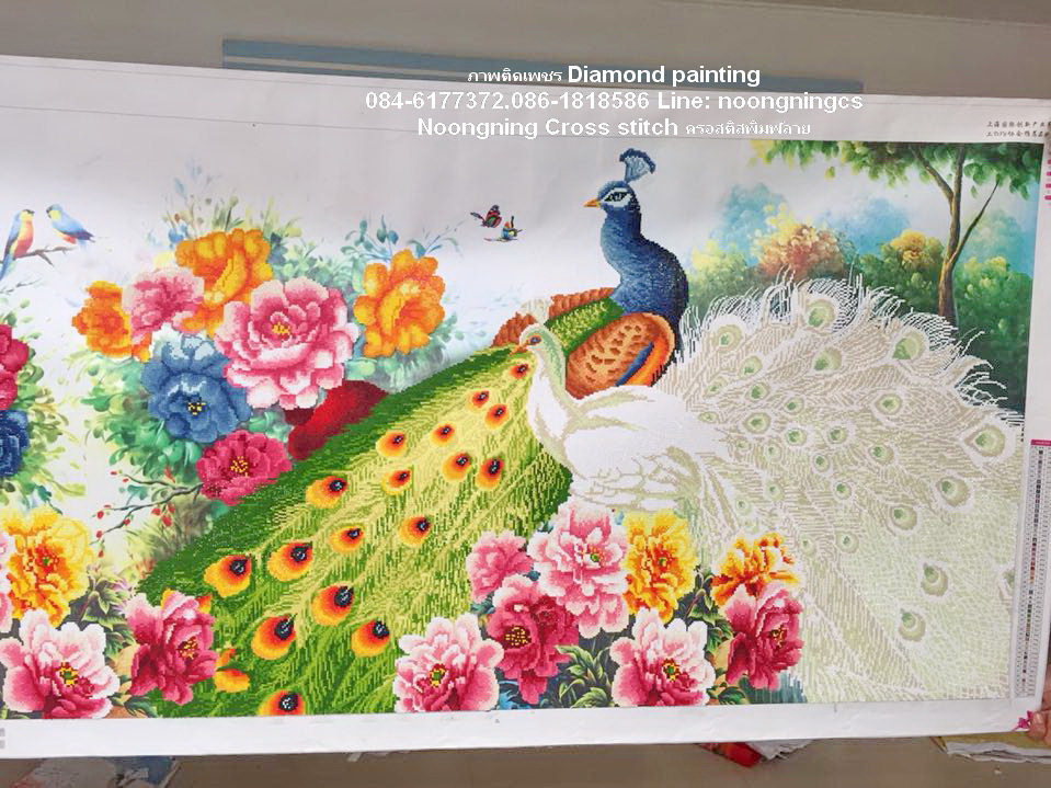 ครอบครัวหงส์เล่นน้ำ ภาพติดเพชร Diamond paintingครอสติสคริสตัล Diamond painting โมเสก ภาพติดเพชร งานฝีมือ DIY