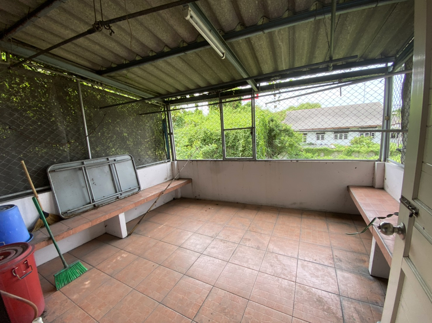 73628-ขายอาคารพาณิชย์ ถนนพระยาสัจจา แยกคีรี ชลบุรี