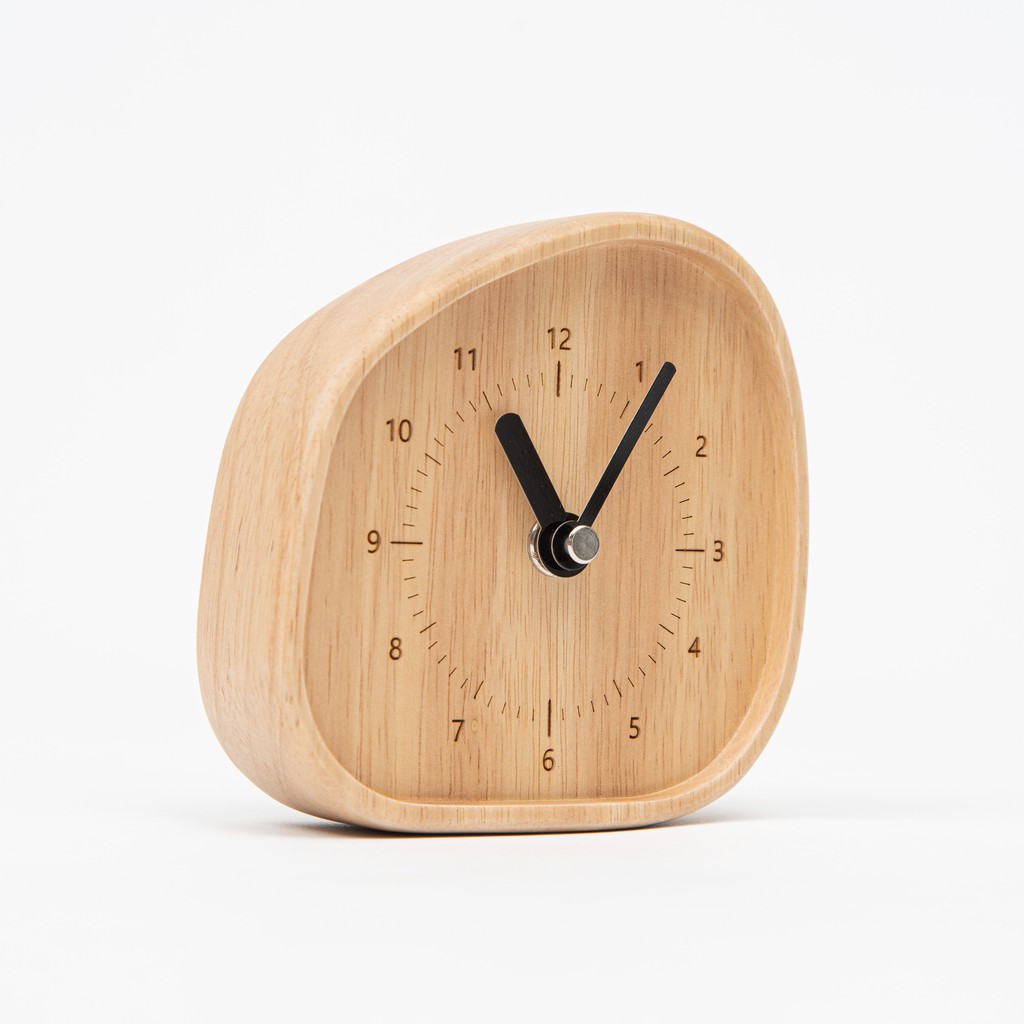 Mori No Naka นาฬิกาตั้งโต๊ะ นาฬิกาไม้ เดินเงียบ FREEFORM TABLE CLOCK จากไม้แท้ธรรมชาติ
