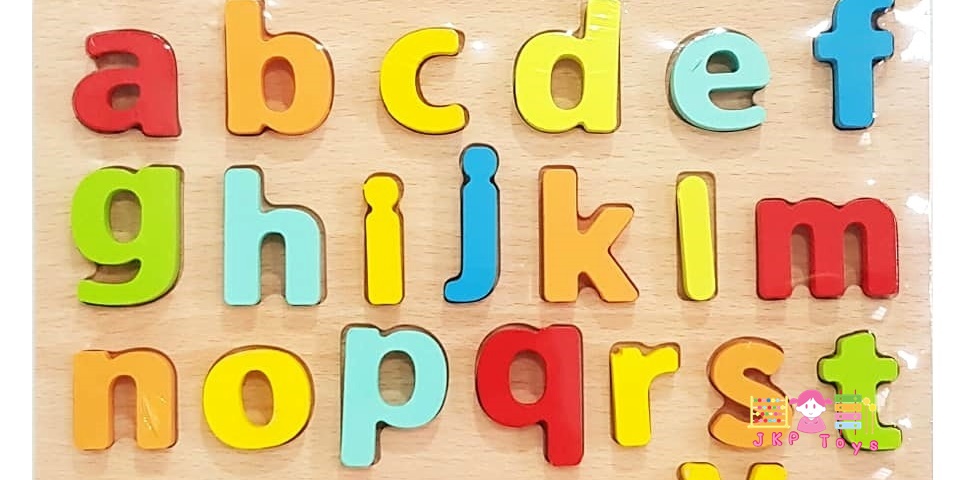 ของเล่นเสริมพัฒนาการ ของเล่นไม้ ชุดกระดานนูน a-z พิมพ์เล็ก