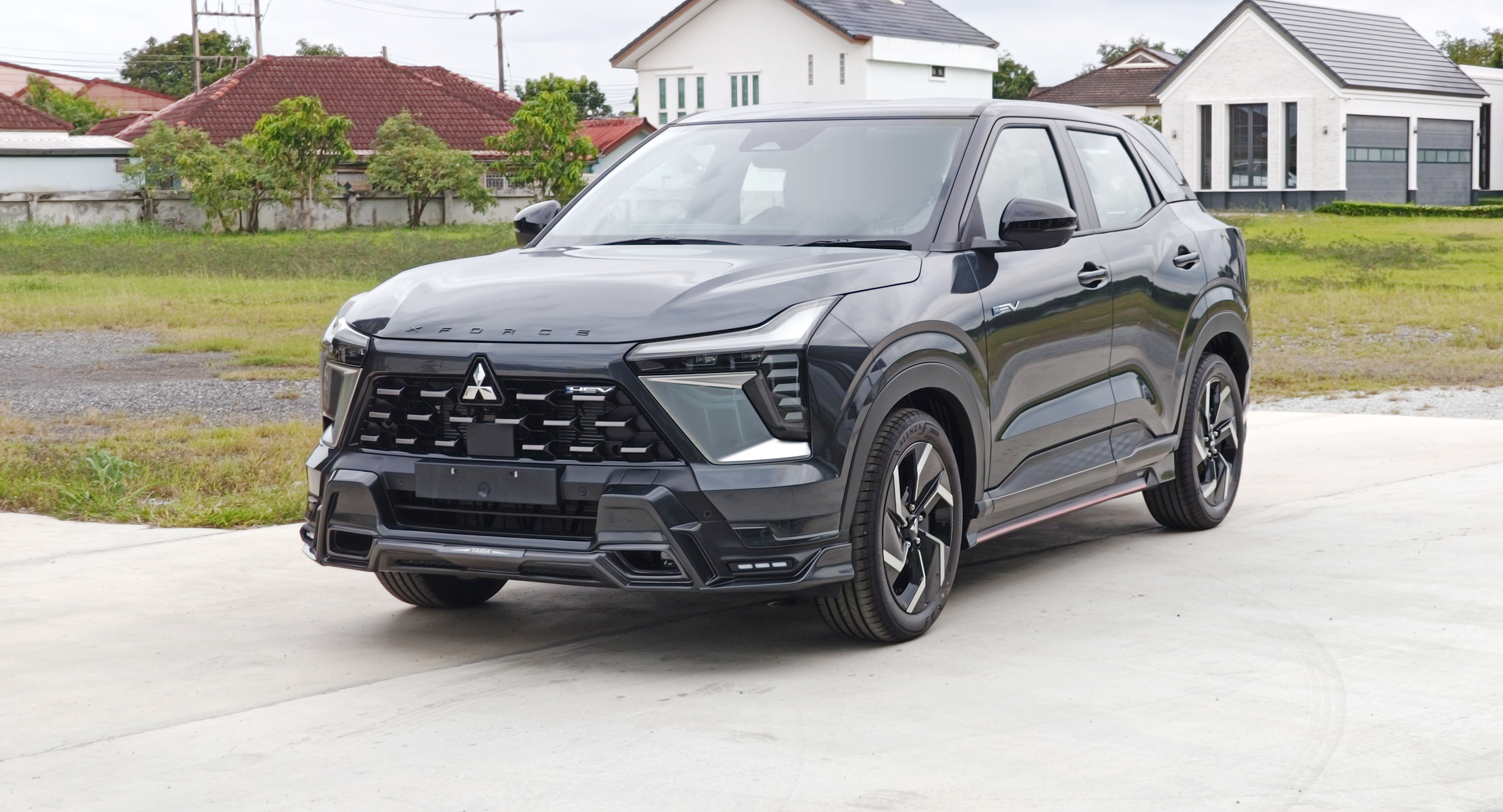 ชุดแต่งรถ-สเกิร์ต-อุปกรณ์แต่งรถ New Xforce 2025 ทรง Taiga (ไทก้า)