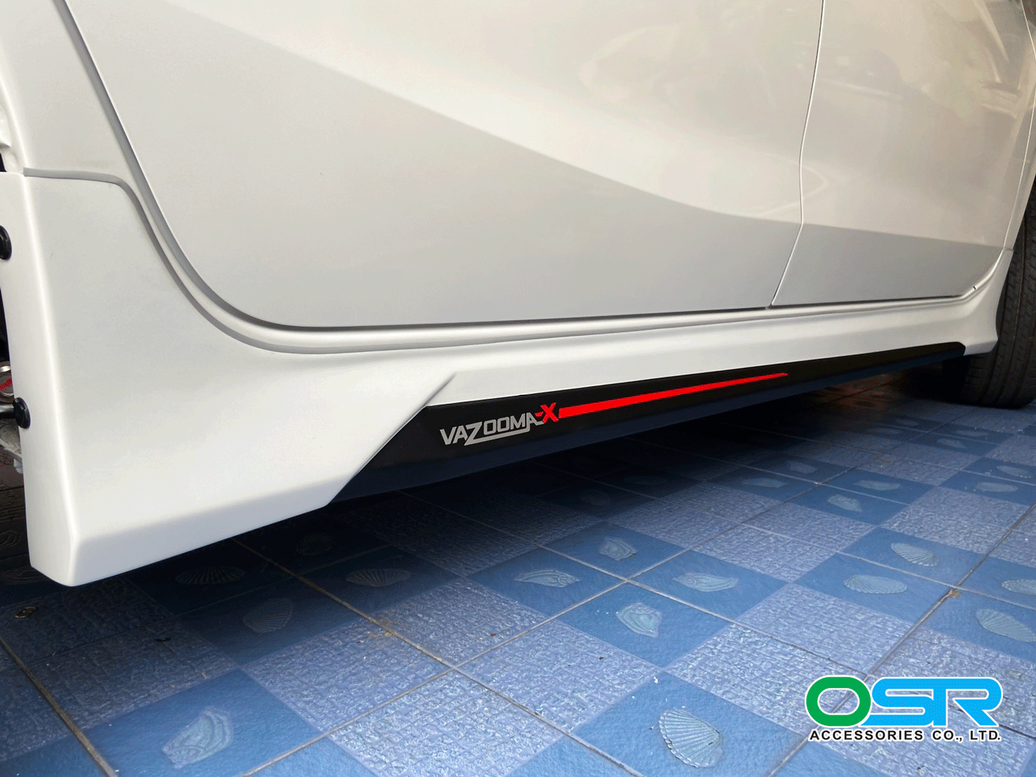 ชุดแต่งรถ-สเกิร์ต-อุปกรณ์แต่งรถ Mitsubishi Xpander ทรง Vazoomer-X By OSR