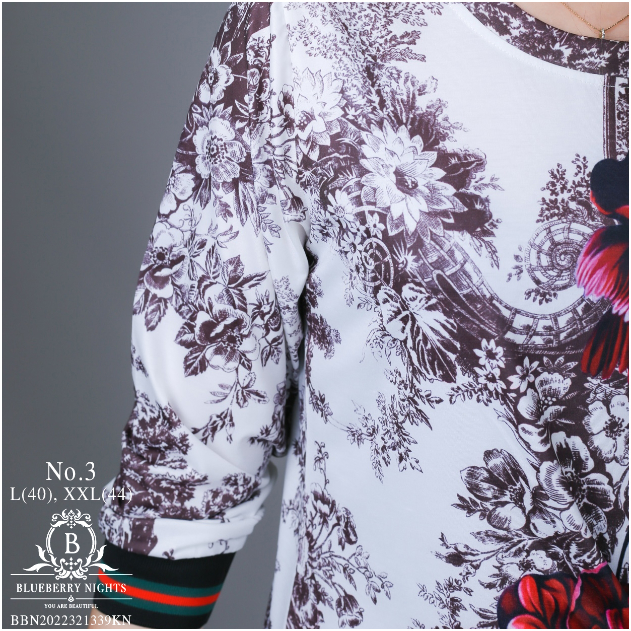 SaLe++14100 เดรสทีเชิ้ตผ้ายืดโพลีเอสเตอร์ผสมเนื้อนุ่มเกรดพรีเมี่ยม ตัดเย็บสวยเนี้ยบสไตล์แบรนด์เนมสุดหรู แพทเทิร์นเสื้อคอกลมแขนยาวปลายแขนยางยืด ช่วงเอวเย็บม้วนเกลียวช่วยอำพรางพุง #ซ่อนพุง ให้ดู #ผอมมีเอว ค่ะ พิมพ์ลายสีคมชัดสวยเป๊ะ ใส่สวยได้ทุกๆโอกาส หรูหรา