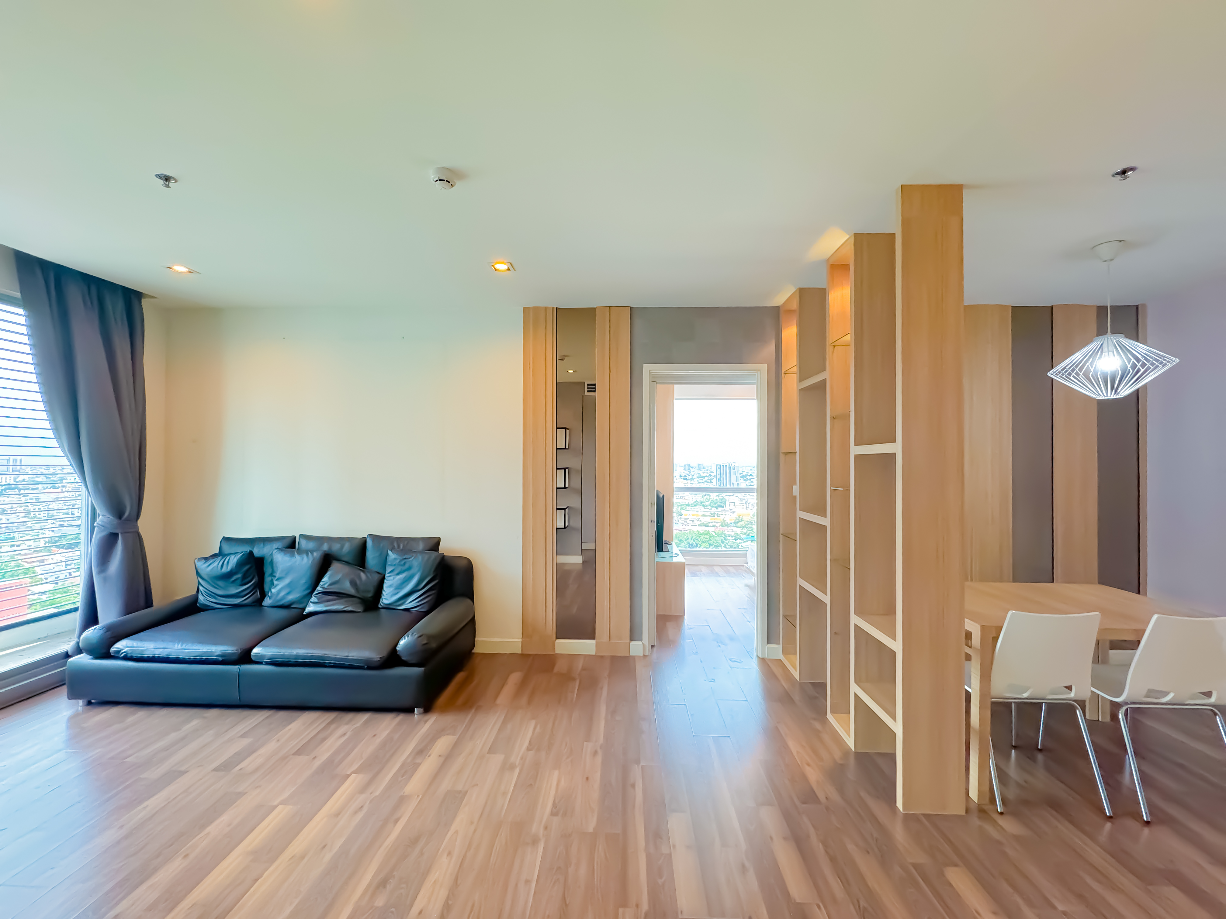 72249-ขายคอนโด The Room สาทร-ตากสิน ใกล้ BTS ตากสิน ธนบุรี กรุงเทพ