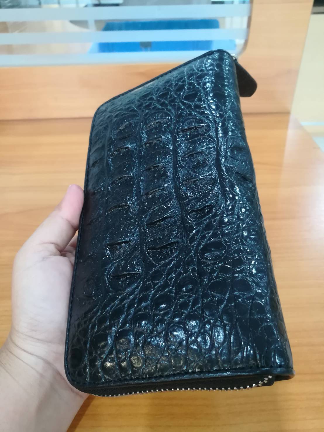 กระเป๋าหนังจระเข้แท้แบบซิปเดี่ยว(หนังกระดูกหัว)