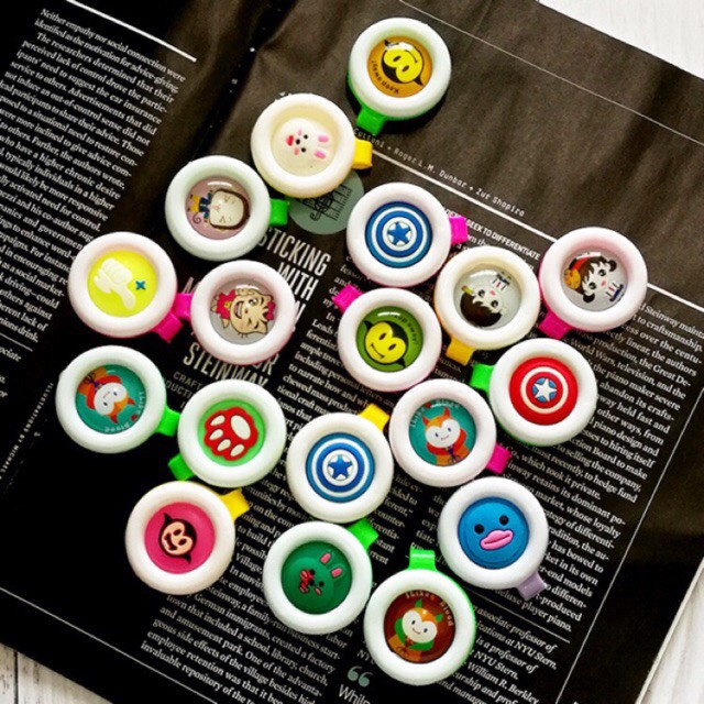 🔥พร้อมส่งด่วน🔥 คลิปหนีบกันยุง น้ำมันตะไคร้ ไร้สารเคมี คละลาย คลิปกันยุง คลิปหนีบป้องกันยุง