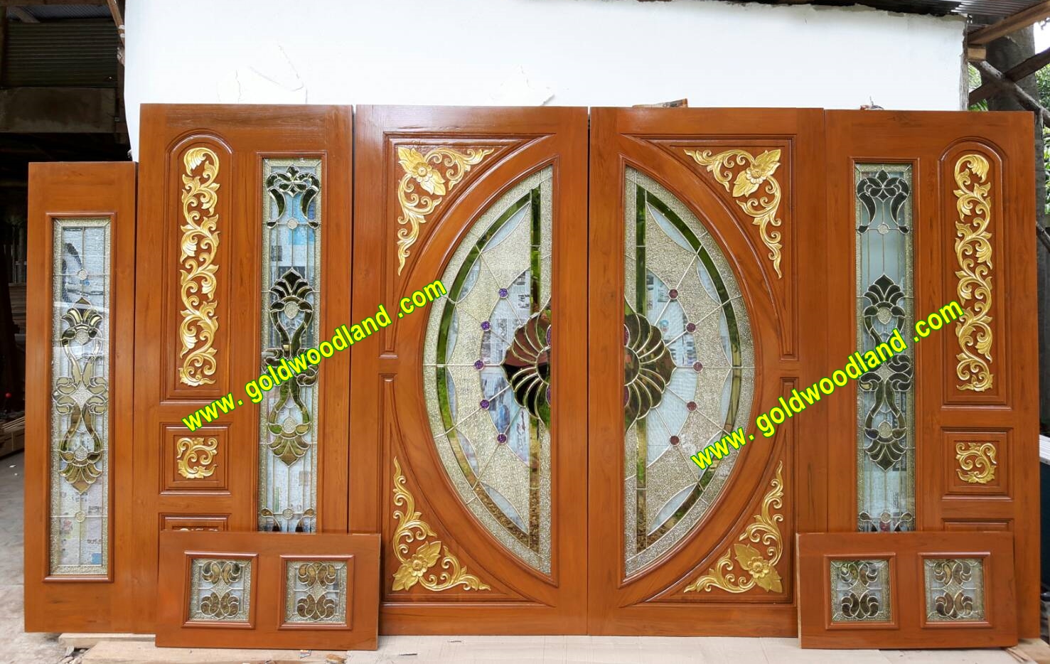 ประตูไม้สักกระจกนิรภัย บานเลื่อน GBBB - 48