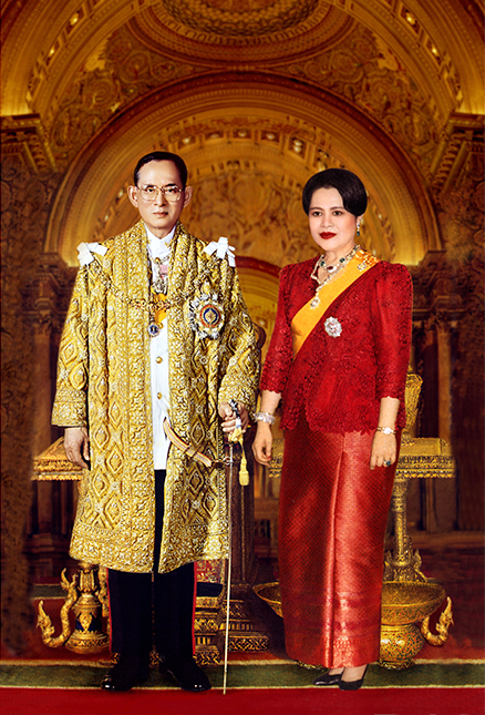 รัชกาลที่9และราชินี ชุดปักครอสติส พิมพ์ลาย ครอสติสจีน งานฝีมือทำที่บ้าน DIY