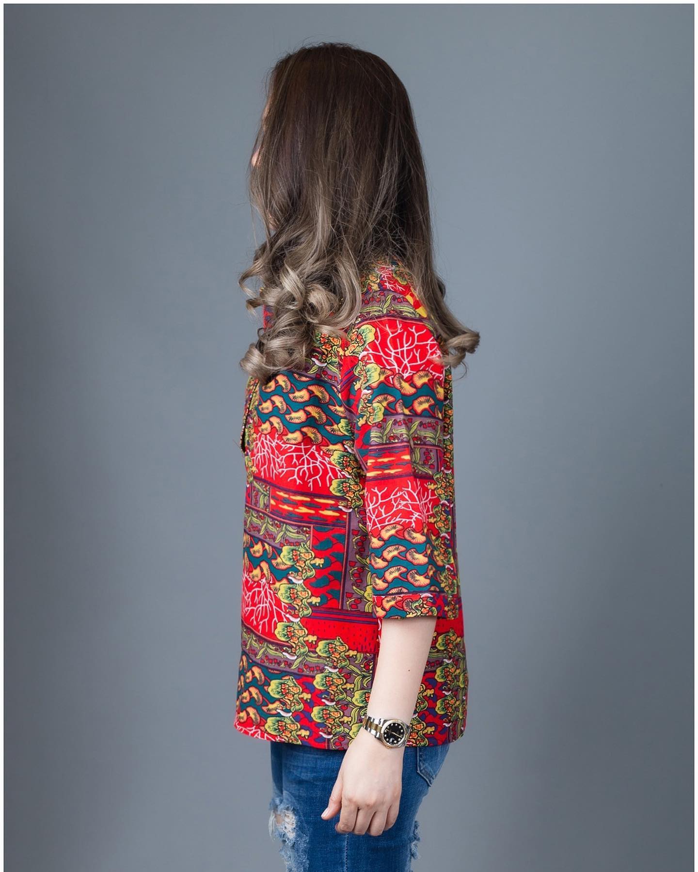 Sale+++#Blueberry Nights B3686 เสื้อผ้าฝ้ายธรรมชาติผสมลินินเนื้อดีเกรดพรีเมี่ยม เนื้อผ้านุ่มใส่สบายมากๆๆ ดีเทลเสื้อเชิ้ตกระดุมหน้า 4 เม็ด พิมพ์ลายสีสันสดใส ปลายแขนเชิ้ตติดกระดุม มีสายพับล็อคแขน เหมาะสำหรับสาวๆรอบอก(36-44) ใส่สบายมากๆ ใส่เที่ยวชิลล์ๆสวยๆ พ