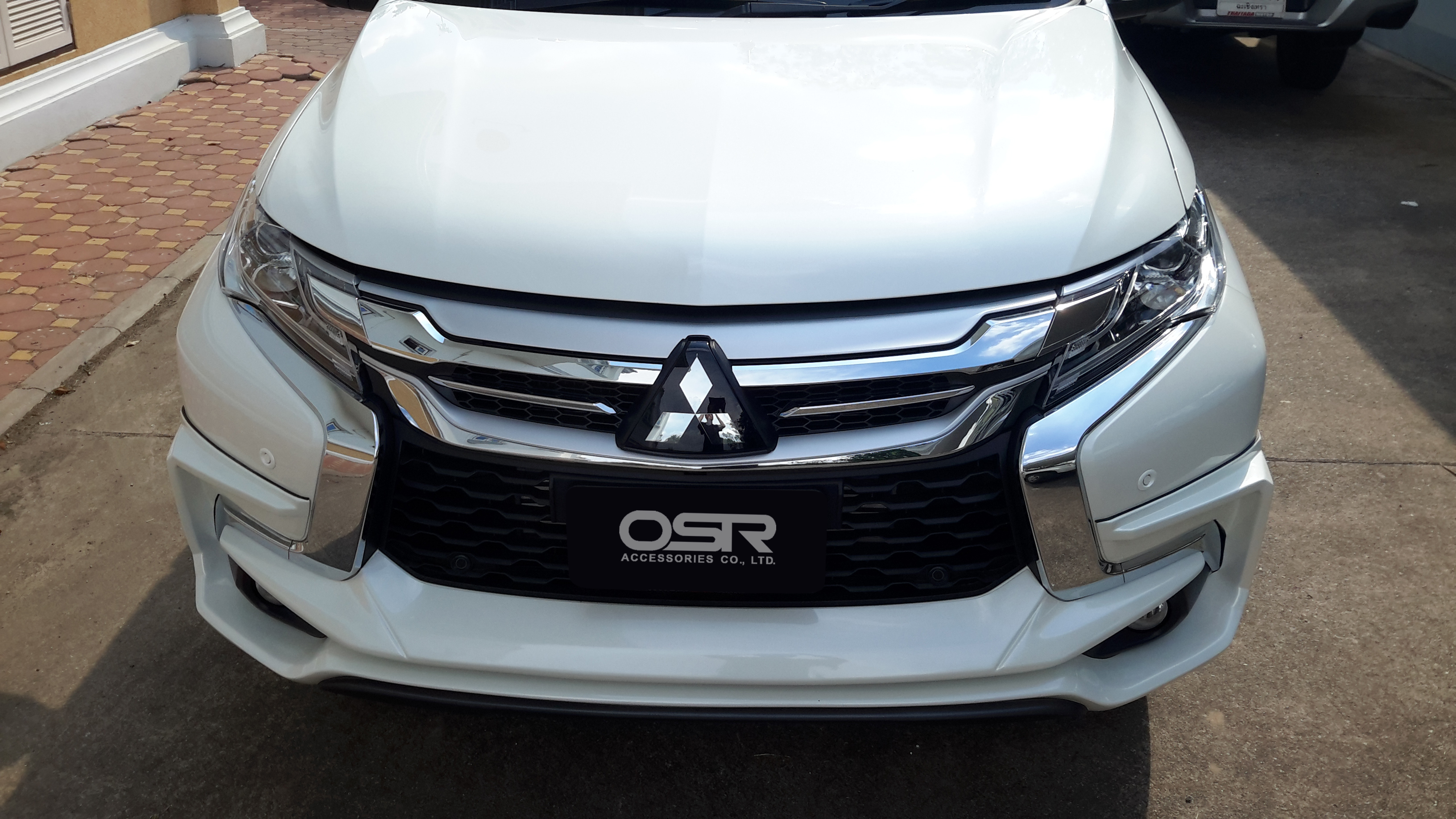 ชุดแต่งรถ สเกิร์ต-สปอยเลอร์ Pajero Sport 2016 ทรง J-TECK by OSR