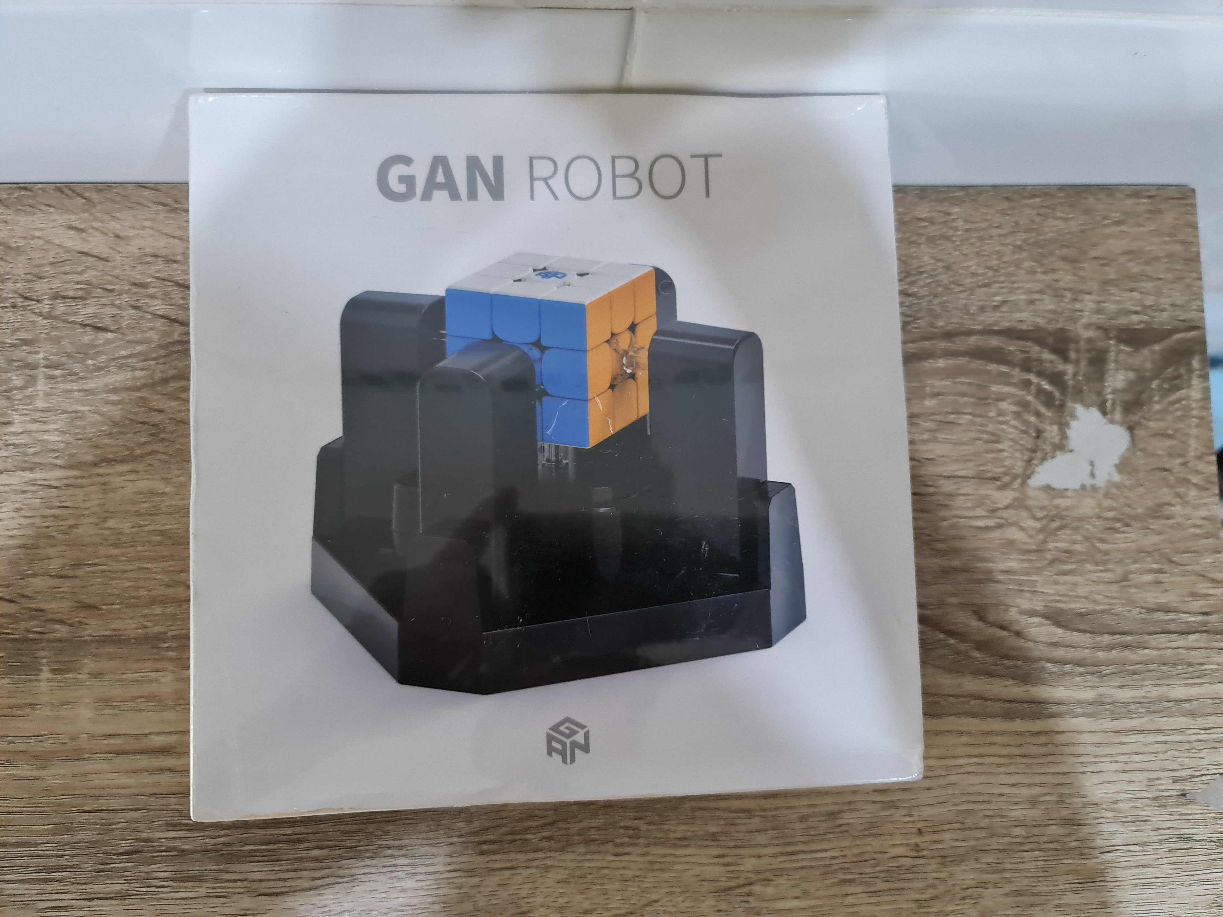 Gan Robot เครืองเล่นรูบิคอัจฉริยะ