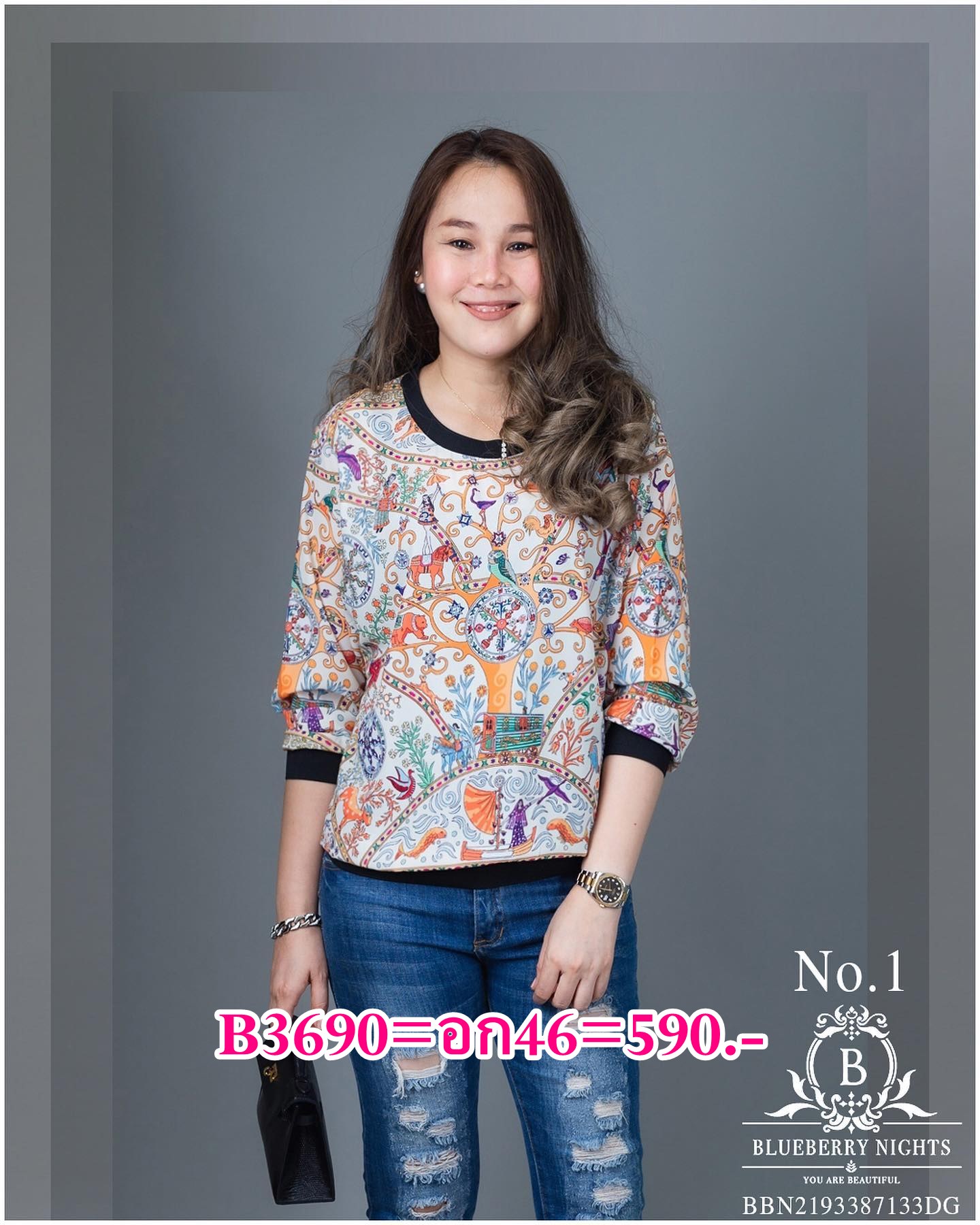 Sale+++#Blueberry Nights B3690 เสื้อทีเชิ้ตแขนยาว ผ้าโพลีเอสเตอร์ผสมเนื้อนุ่มเกรดพรีเมี่ยม ตัดเย็บสวยเนี้ยบสไตล์แบรนด์เนมสุดหรู ดีเทลพิมพ์ลายแบรนด์เนมสีคมชัดสวยเป๊ะ เหมาะสำหรับสาวๆๆรอบอก(36-46) ใส่สวยได้ทุกๆโอกาส หรูหราไฮคลาส ใส่สบายมากค่ะ 3 แบรนด์สไตล์ N