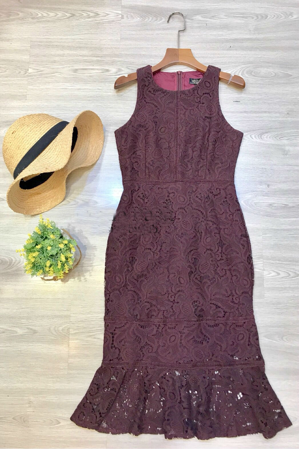 DS0091 เดรสแฟชั่น เดรสลูกไม้ ชุดลูกไม้ ชุดไปงานแต่ง เดรสเกาหลี เดรสออกงาน ชุดออกงาน มินิเดรส เดรสสั้น ชุดทำงาน dress (สีเลือดหมู)