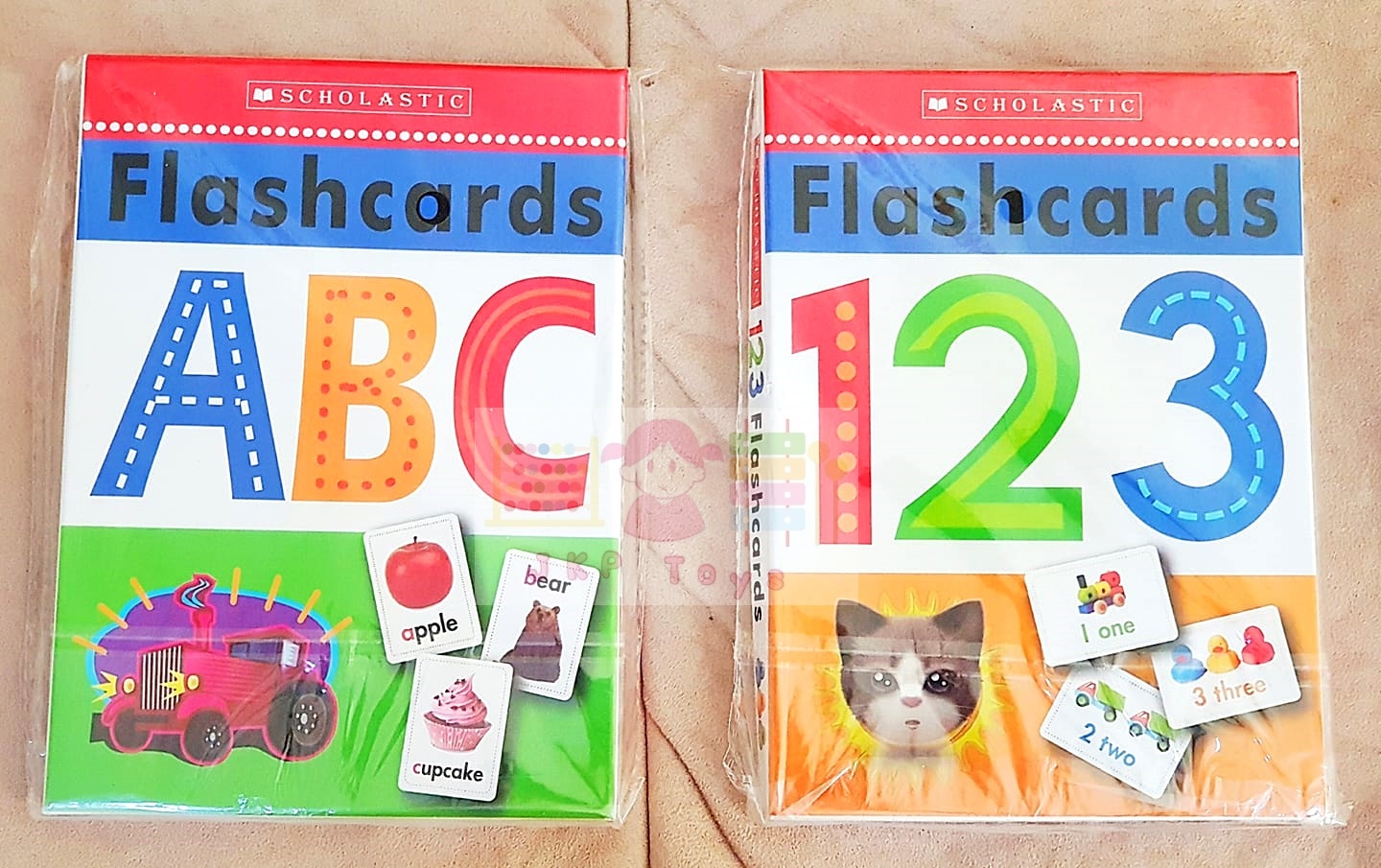 เซตการ์ดคำศัพท์ ตัวอักษร ตัวเลข ขนาดใหญ่ (11.5x17.5ซม) Wipe-Clean Flashcard (Scholastic)
