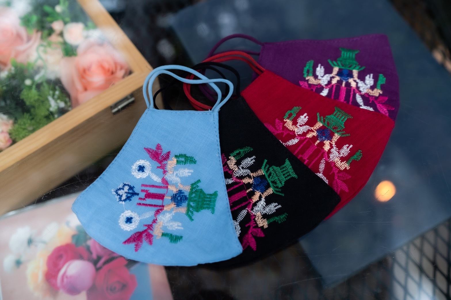 Sale++#CUTIE MINUTE 14041 เดรสลินิน+Maskผสมผ้าฝ้ายญี่ปุ่นเกรดพรีเมี่ยม งานปักอลังการทั้งตัว ทรงปล่อยๆสบายๆ ชุดใส่ง่าย ใส่เที่ยว ใส่อยู่บ้านตอนรับซัมเมอร์ได้สบายๆเลยค่ะ ** Mask ทรงสวยปรับเข้ากับโครงหน้า ใส่แล้วหน้าดูเรียวยาว ใช้ผ้ามัสลินอย่างดีซับด้านใน**