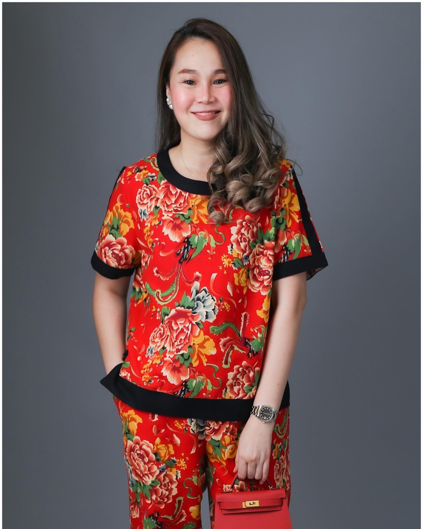 Sale++#Blueberry Nights 14126 NEW ต้อนรับเทศกาลตรุษจีน 🧧 ☆ SET : 2ชิ้น / 2PIECES ☆ ชุดเซ็ตผ้าฝ้ายธรรมชาติ เสื้อผ้าฝ้ายธรรมชาติเนื้อดีเกรดพรีเมี่ยม เนื้อผ้านุ่มใส่สบายมากๆๆ ดีเทลพิมพ์ลายสีสันสดใส แพทเทิร์นกางเกงสีพื้นขายาว เอวยางยืดอิ