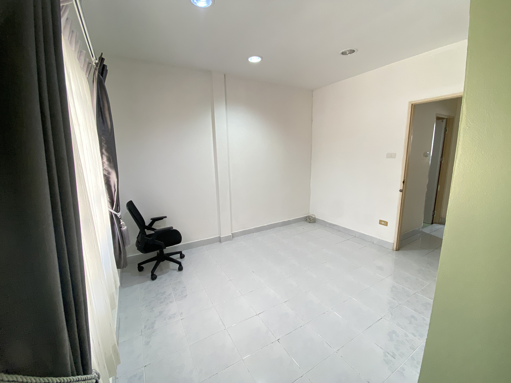 86336-ขายทาวน์เฮ้าส์ หมู่บ้านขจีนุช ถนนราชพฤกษ์ ลาดหลุมแก้ว ปทุมธานี