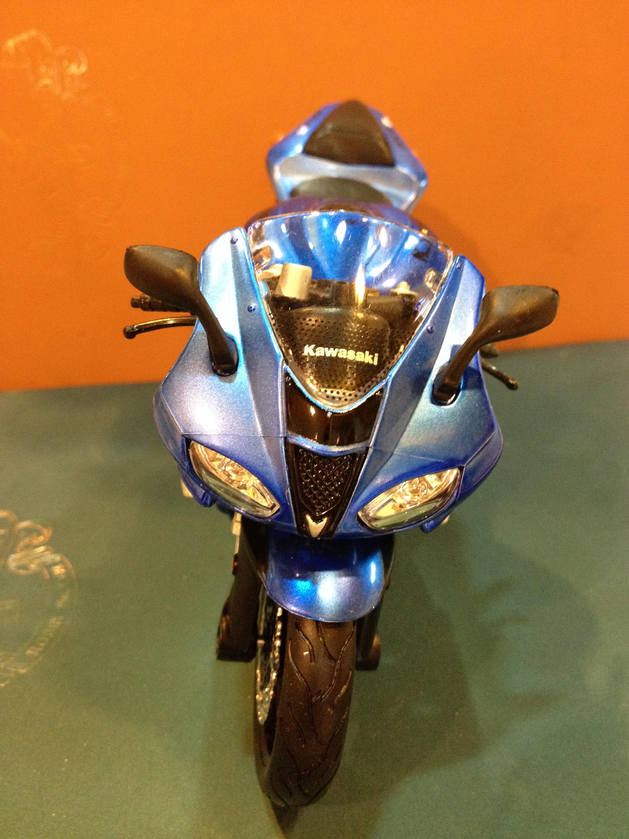 1:12 Kawasaki Ninja ZX-6R