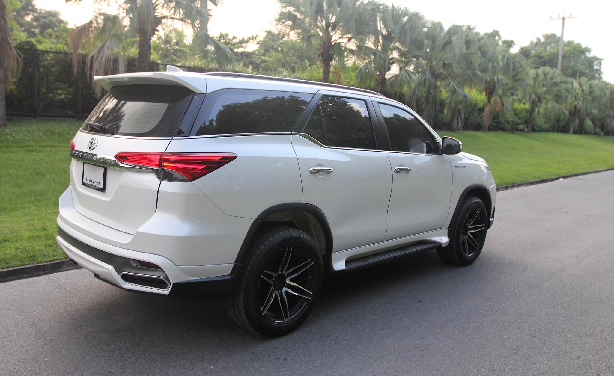 ชุดแต่งรถ สเกิร์ต-สปอยเลอร์ New Fortuner 2016 ทรง Ativus by OSR