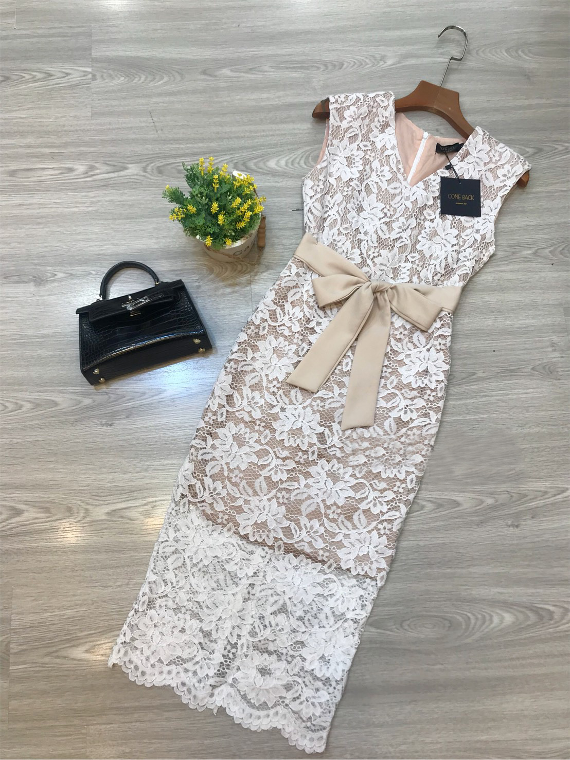 DS0111 เดรสลูกไม้ ชุดลูกไม้ ชุดไปงานแต่ง เดรสออกงาน ชุดออกงาน มินิเดรส เดรสสั้น ชุดทำงาน dress